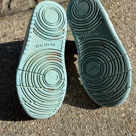 Nike Court Borough Mid 2 White/Black/Red Size 11C - Picture 8 of 9